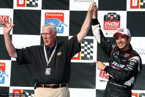 IndyCar: Castroneves breaks Power’s winning streak