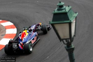 F1: Webber fends off Kubica for pole as Alonso misfires