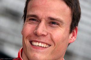 IndyCar: Alex Lloyd shrugs off surgery to race at Iowa